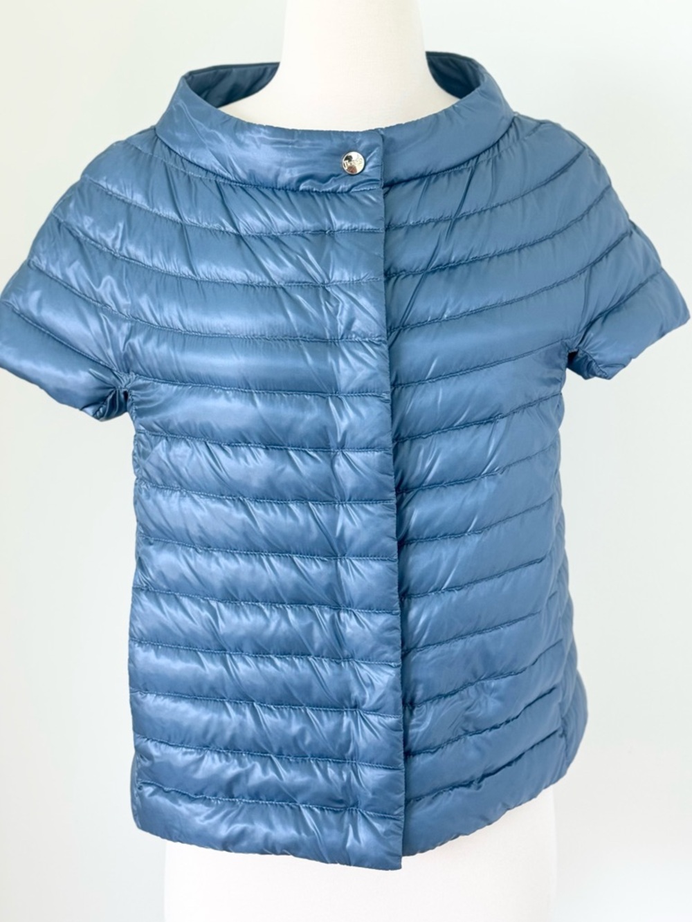 Herno Emilia short sleeve puffer blue Jacket Size 42 IT